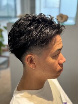 ホル(HOL) フェードショート×パーマ