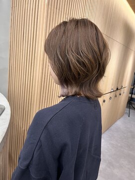 ロンドプロフィール 浦和(Lond profil) 前髪カット顔まわりくびれレイヤー外ハネミディボブ