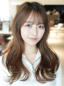 アフロート ギンザ(AFLOAT GINZA) 10代20代30代 小顔顔周りカット 波巻きレイヤーカット