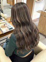 リングバイモアムー(Ring by Moremuu)&nbsp;イッシー　ハイライト　ブリーチ