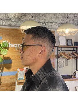 リノショアーズ ショウナン 辻堂店(RinoShores SHONAN) アップバング/ツーブロック/バーバー/フェード/テーパーフェード