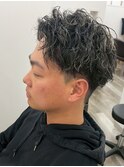 ラフカール　メンズパーマ　センターパート
