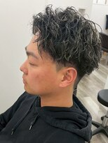 一鳳庵　【イオアン】&nbsp;ラフカール　メンズパーマ　センターパート