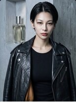 イマ(ima)&nbsp;大人の黒髪センターパート