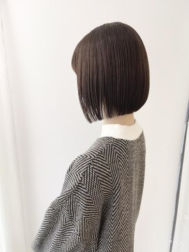 ネオリーブ チロル 横浜西口店(Neolive CiroL.) 縮毛矯正で叶えるぷつっとボブ【メルティカラー似合わせカット】