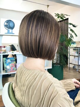 イムヘアー(Yim.hair) ぱつっとボブ