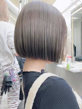 リール 銀座(R'EEL) ぷつっと可愛い地毛風ストレートボブ