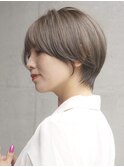 ナチュラルショートヘア
