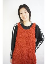 yumena［店長］ブリーチを使ったデザインカラーが得意！傷まないツヤツヤハイトーンならお任せ◎