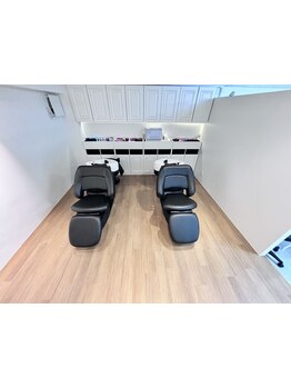 話題の”Aujua”を使用した極上ヘッドスパが人気☆髪も心も癒される、至福の美容時間をご提供します…♪