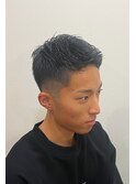 ローフェード　アップバングショート