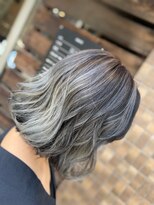 エン シエナ(en Siena)&nbsp;【en Siena】バレイヤージュ×グレージュ【misa.m】