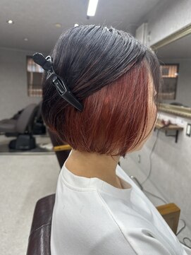 リアン(Lien) ミニボブ×インナーカラー ピンクブラウン/透け感/個性的/お洒落