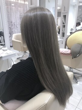 レア(l'ea) ホワイトハイライトグレージュ