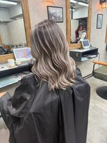 サニー 渋谷(SUNNY)&nbsp;バレイヤージュ、ハイライト、レイヤーカット、ダブルカラー