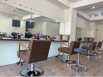 ウエスト オーランド(WEST O LAND)の写真/ママさん応援☆お子様同伴OKだから、おしゃれに敏感なママさんも家族で気軽に通える！お仕事帰りにも◎