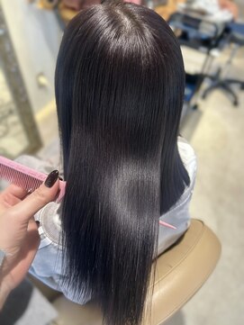 トリア(the tria) 【chika】ほんのりラベンダーグレージュ