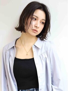 リリアーナ(LILIANA) 池袋 レイヤーボブ ミディアムボブ グレーブラウン 大人ボブ