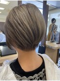 ミルクティーベージュ×ショートボブ