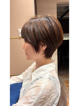ハグズ ショートボブ