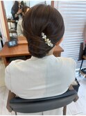 シンプルシニヨン