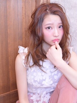 ベンチヘアー(Vench Hair) とろみベージュの柔らかロング