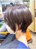 大人かわいい、耳掛け、小顔ショートボブ、ココアブラウン、銀座