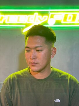 グリーディーフォックス 代々木(Greedy FOX) 束感/コンマヘア/アップバング/ツーブロックマッシュ/フェード