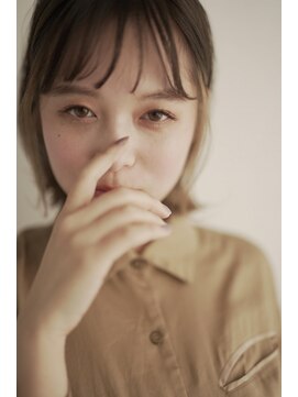 ムク 甲府(muku.) ミディアムヘア/斜めバング/グレージュカラー/甲府駅