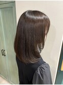 ロングボブ/顔周りレイヤー/内巻きボブ/グレーアッシュ/艶髪