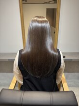リムルバイアールエイチ(limuL by Яh) 乾燥、ダメージが強かった髪も潤い輝くオリーブアッシュ