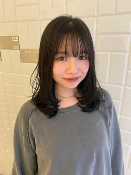 ニード(need) ミディアムレイヤー地毛風カラー