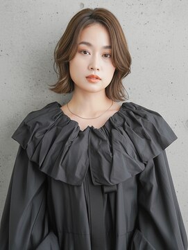 ゆるふわミディアム/顔周りレイヤー/レイヤーカット/ベージュ