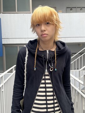 PARKiiiNG 心斎橋　ブリーチ/ダブルカラー/パーマ/メンズ【パーキング】 刈り上げセンターパート