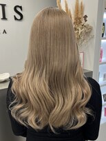 ラピステン 福岡天神 大名店(Lapis) ブリーチ/ハイトーン/ミルクティーベージュ/ハニーベージュ