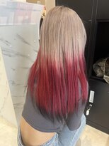 ジェンダー(GENDER)&nbsp;ホワイトベージュ×RED＆BLACK  Q4