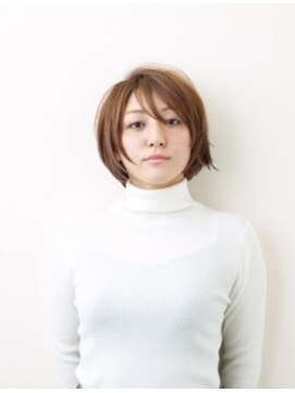 リベラル(liberal) 大人アンニュイショート[うる艶髪]
