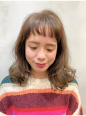ショートバング×アッシュベージュ