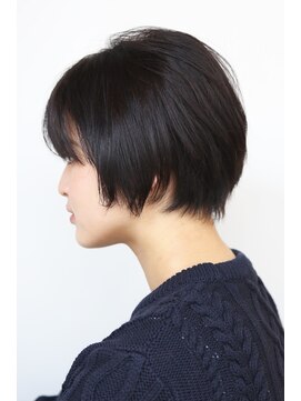 チェルモ(CHELUMO) ショートボブ