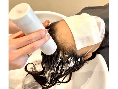 Hacchi hairオリジナルメソッドで髪質頭皮の根本改善を促します