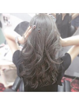 サファイア(SAPPHIRE) ダークグレージュグレー♪スモーキー大佐です(+_+)