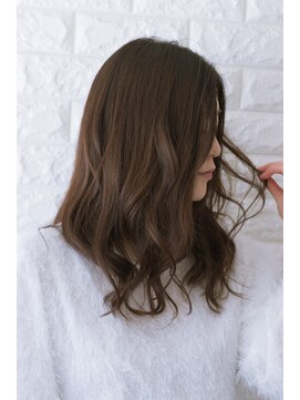 ノイン(noine) #2024#冬#春#髪質改善#ミセス#大人女性＃セミロング