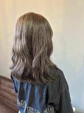 ココカラヘアー プラス(cococara‐hair plus) デジタルパーマ/巻き髪パーマ/オリーブベージュ/透明感