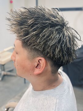 バース バイ ハピネス(BIRTH by happiness) 奈良ホワイトメッシュツイストパーマフェードジェットモヒカン