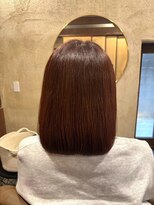 穀雨(Kokuu)&nbsp;グレージュ切りっぱなしボブ前髪ありミニボブミルクティベージュ