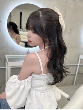 フォンズ(FONS) 透明感グレージュカラー/艶カラー/顔周りカット/ロングレイヤー