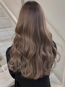 シキ 渋谷(siki) ベージュカラー/ブリーチなしダブルカラー/赤み消し/渋谷/原宿