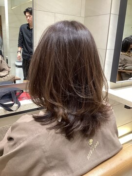 ピークアブー アヴェダ 池袋東武(PEEK-A-BOO AVEDA) くびれミディアム