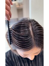 エリア人気No.1頭皮にも髪の毛にも優しい<お洒落染めでの白髪ぼかしと上品な大人のハイライト>