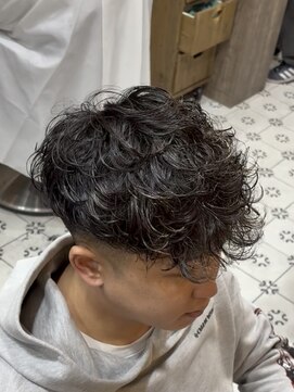 グルーマーズトウキョウ(GROOMER/S TOKYO) men's/波巻きツイストスパイラル/リバースセンターパート